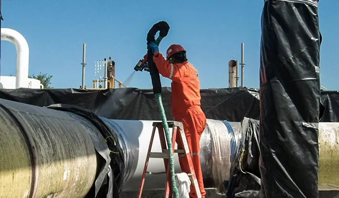 PROTEGE TUS SUPERFICIES CON POLIUREAS DE ALTO DESEMPENO